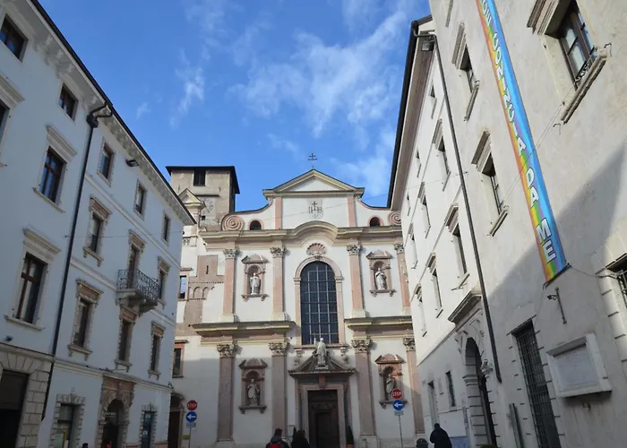 B&B La Loggia Del Castello Trento